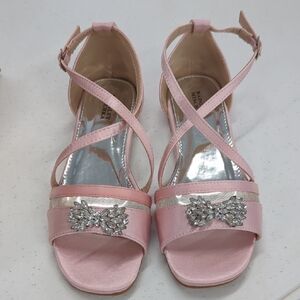 Badgley Mischka Pink Dress Shoes with Crystal Embellishment